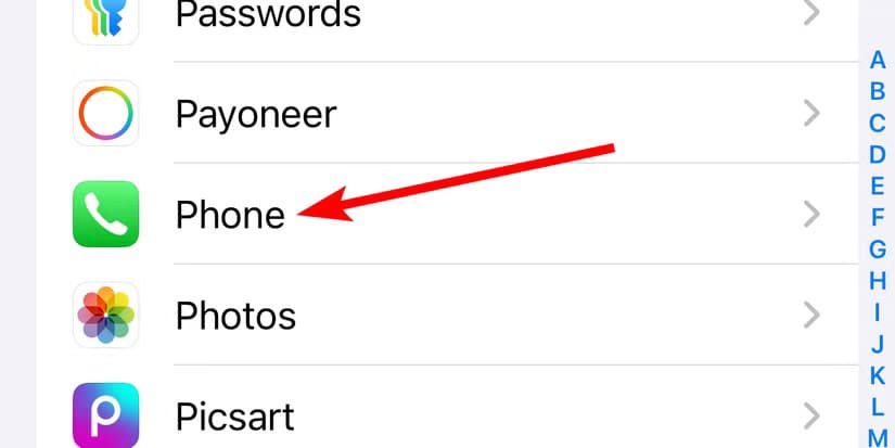 phone-apps-screen-settings-iphone كيفية تخصيص رسائل الرد التلقائي على المكالمات في iPhone