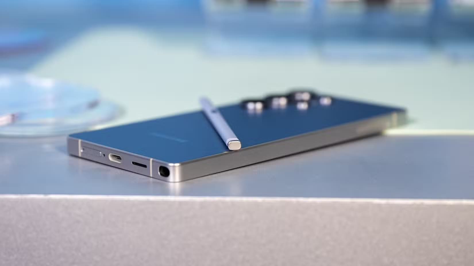samsung-galaxy-s25-ultra-4-1 Galaxy S25 Ultra أم Galaxy S24 Ultra: مقارنة شاملة لأبرز الاختلافات والميزات