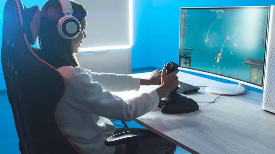 shutterstock_1706230129 لماذا الاعتماد فقط على وحدة التحكم قد يحد من تجربة الألعاب لديك