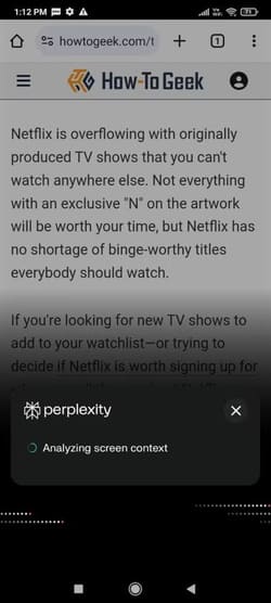 asking-preplexity-assistant-to-describe-what-s-on-the-screen كيفية الاستفادة من مساعد Perplexity AI على أجهزة Android لتحسين إنتاجيتك
