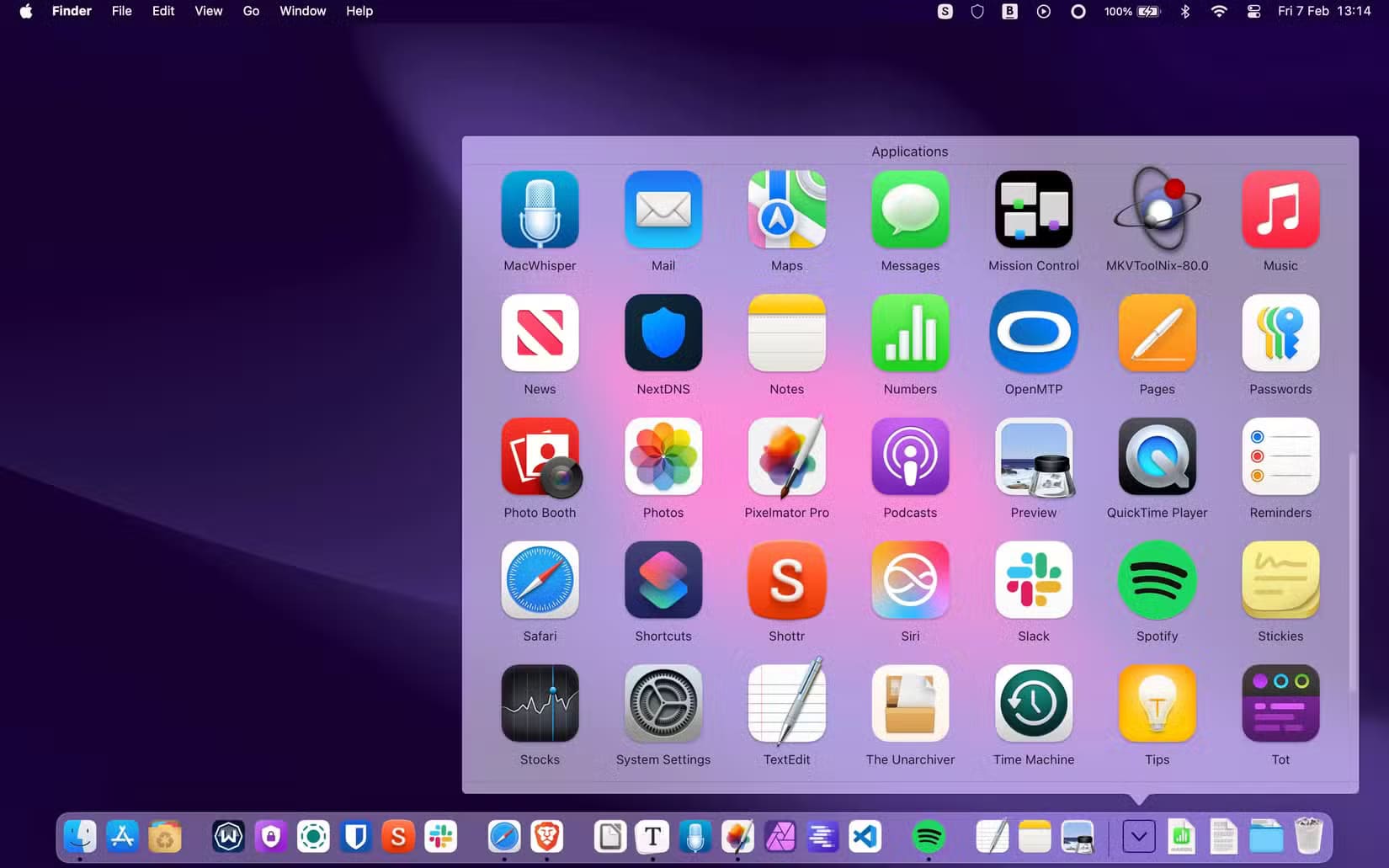 the-applications-grid-in-the-dock تحسين تجربة استخدام Mac من خلال تخصيص Dock بطرق ذكية