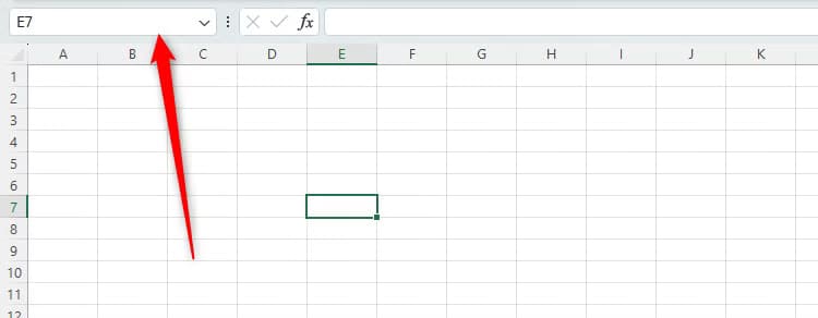 the-name-box-in-microsoft-excel-shows-e7-since-cell-e7-is-selected نصائح Excel السريعة لزيادة إنتاجيتك وتوفير الوقت في العمل